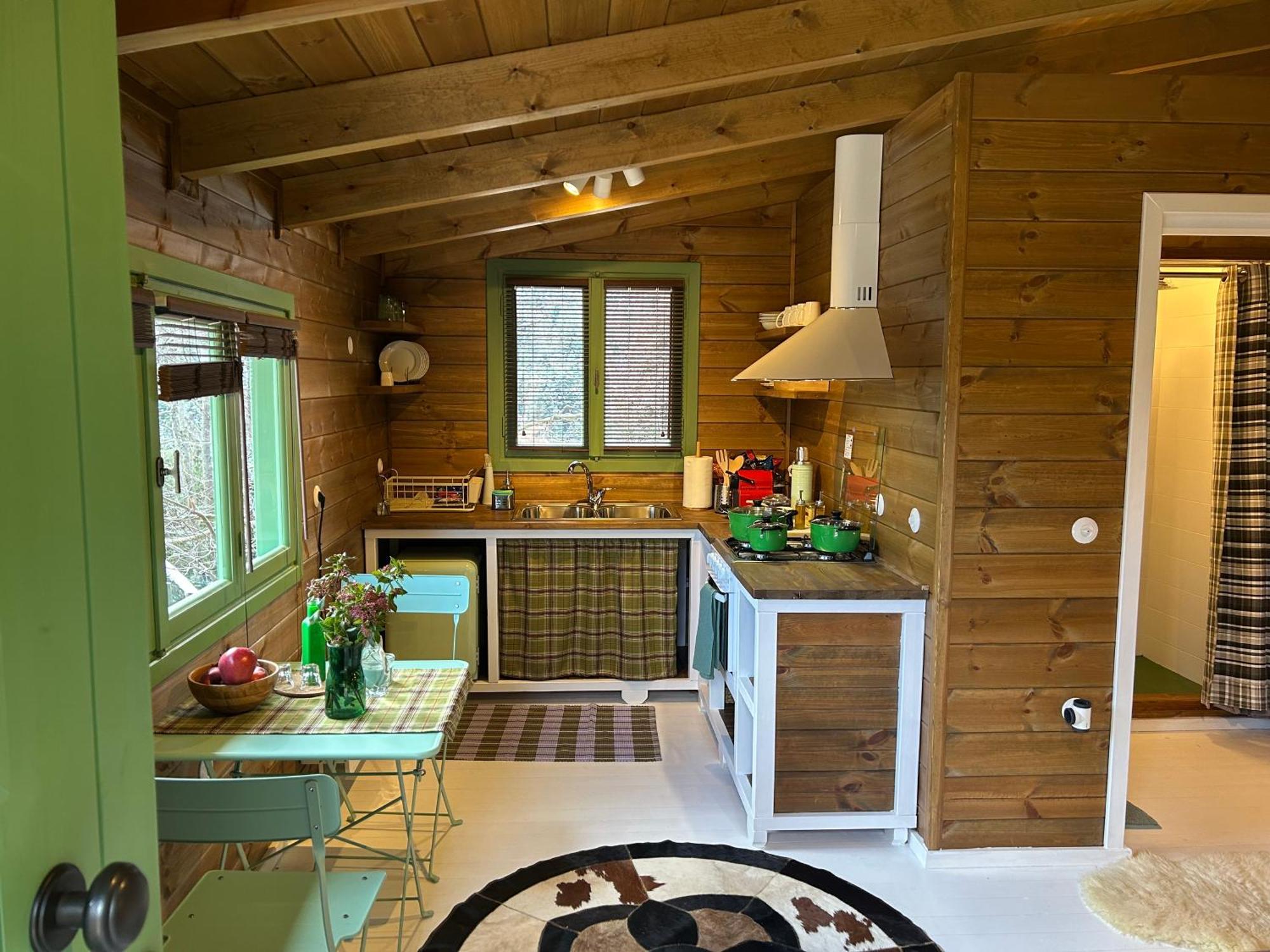 Vasilikia Mountain Farm & Retreat Guest House Павлиани Екстериор снимка